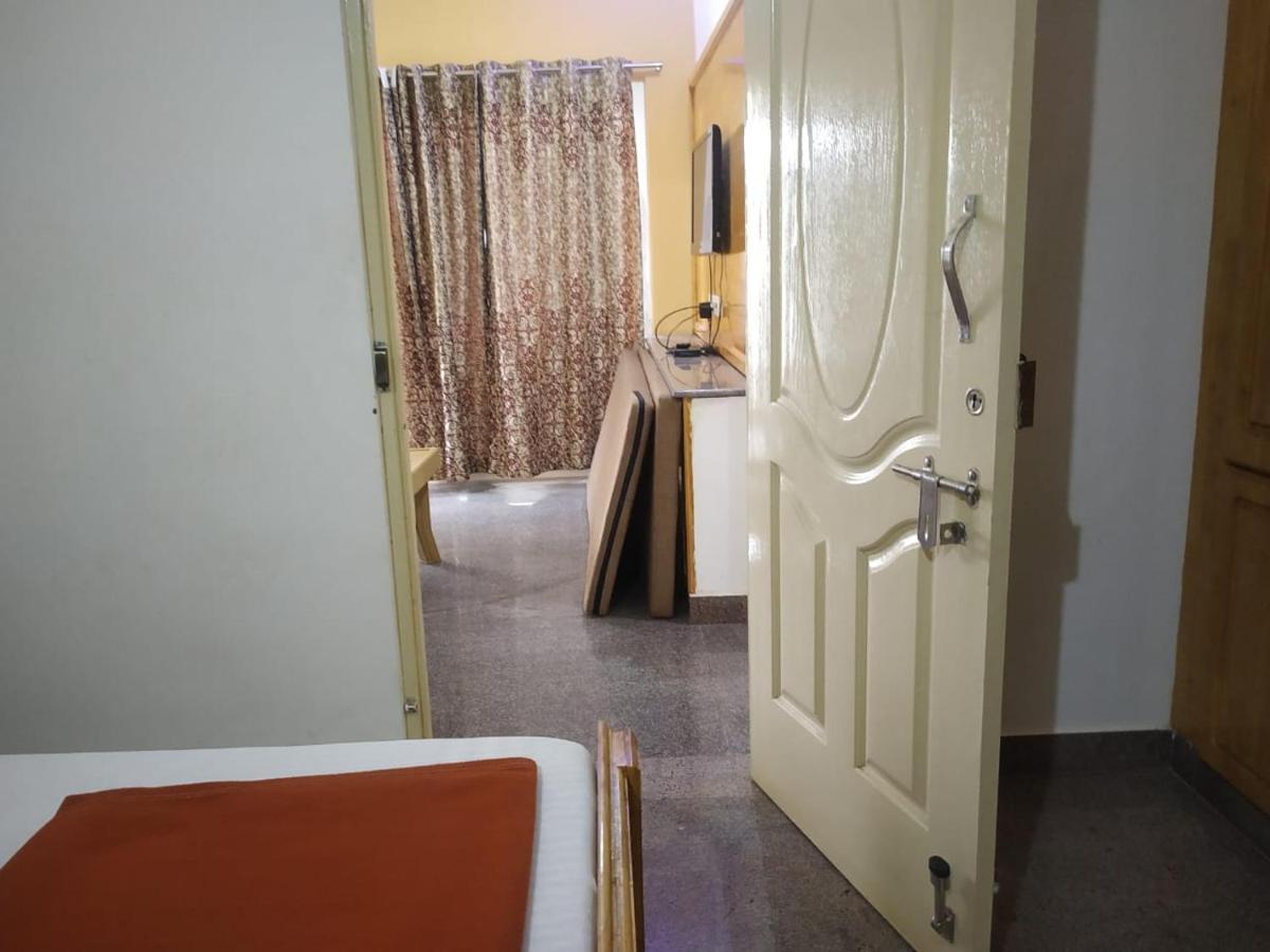 Thirumala Inn Йелагири Екстериор снимка