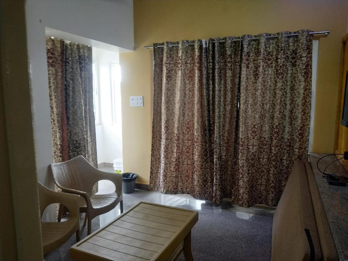 Thirumala Inn Йелагири Екстериор снимка