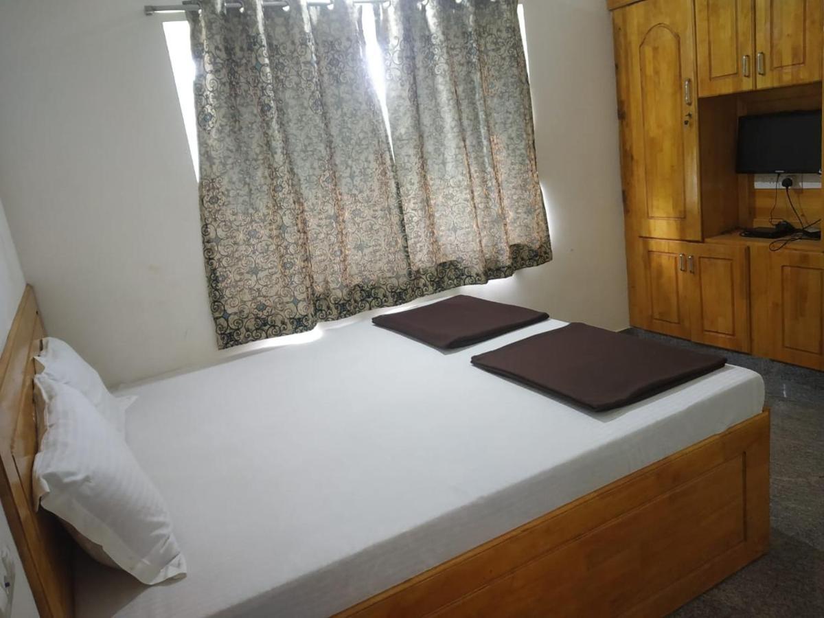 Thirumala Inn Йелагири Екстериор снимка