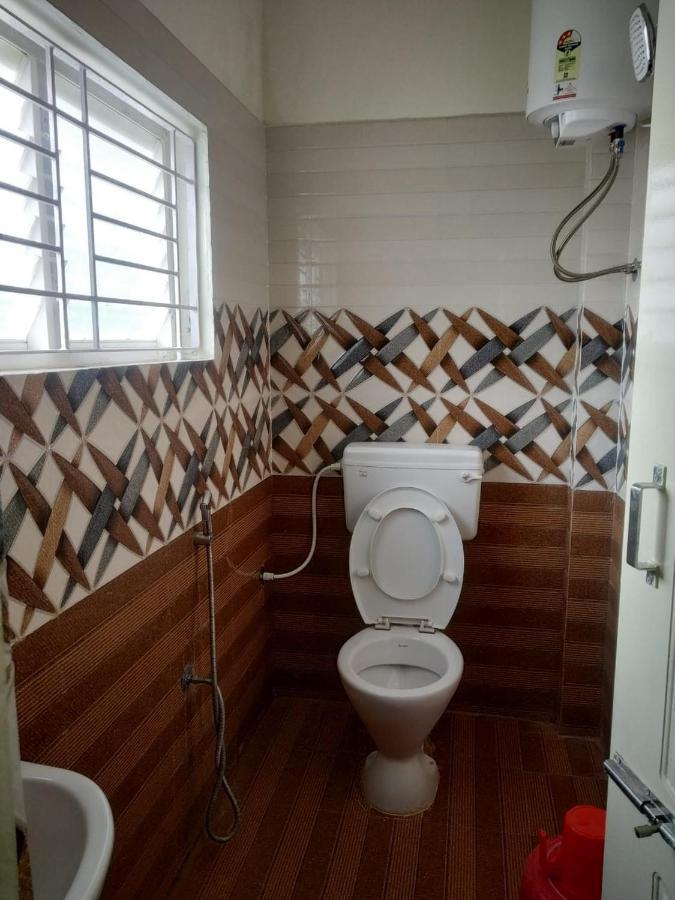 Thirumala Inn Йелагири Екстериор снимка