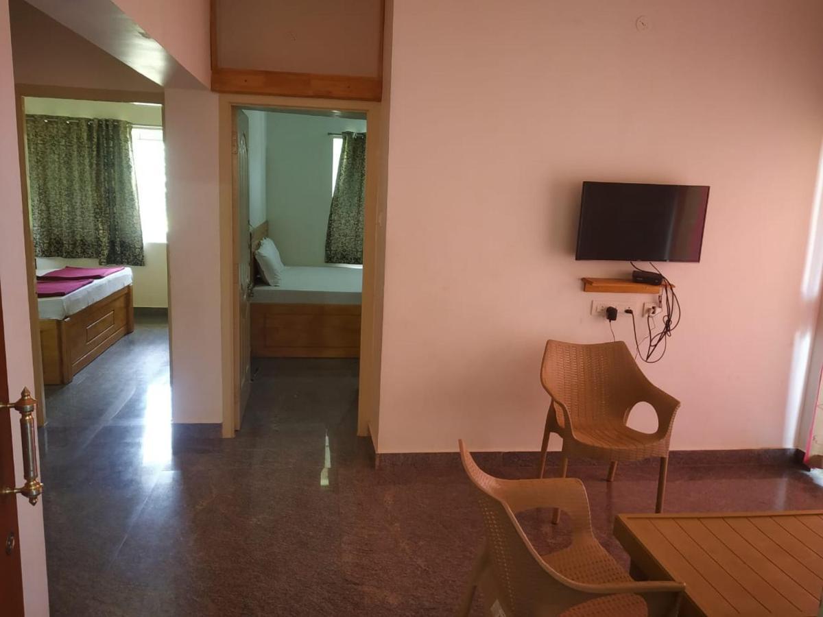 Thirumala Inn Йелагири Екстериор снимка